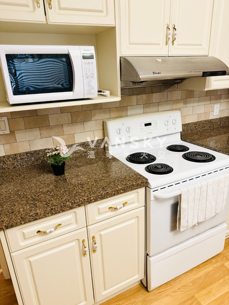 260219133936_Kitchen 3.jpg